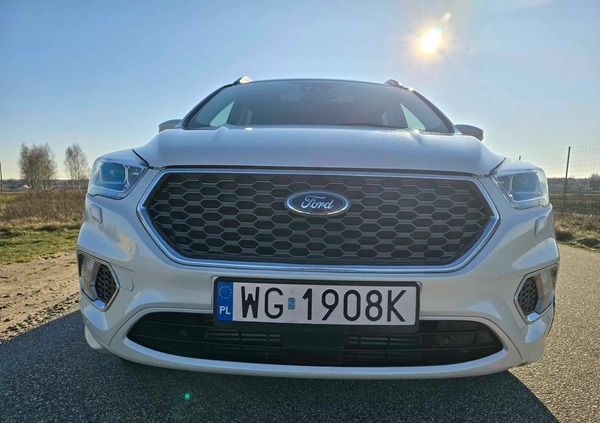 Ford Kuga cena 92500 przebieg: 82000, rok produkcji 2017 z Garwolin małe 466